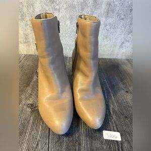 Ladies Beige Alex Marie leather heeled booties with zipper size 7